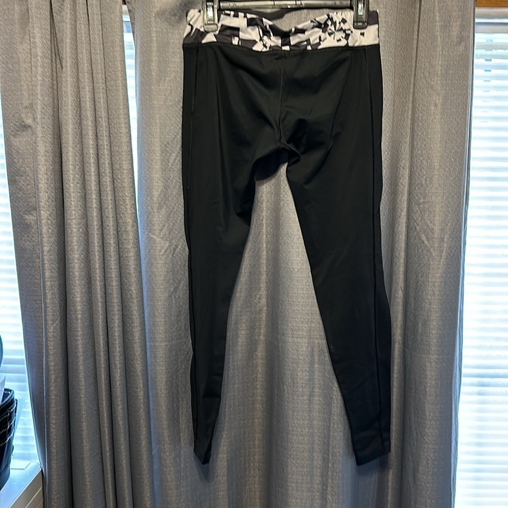 Women Under Armour leggings - Picture 7 of 7